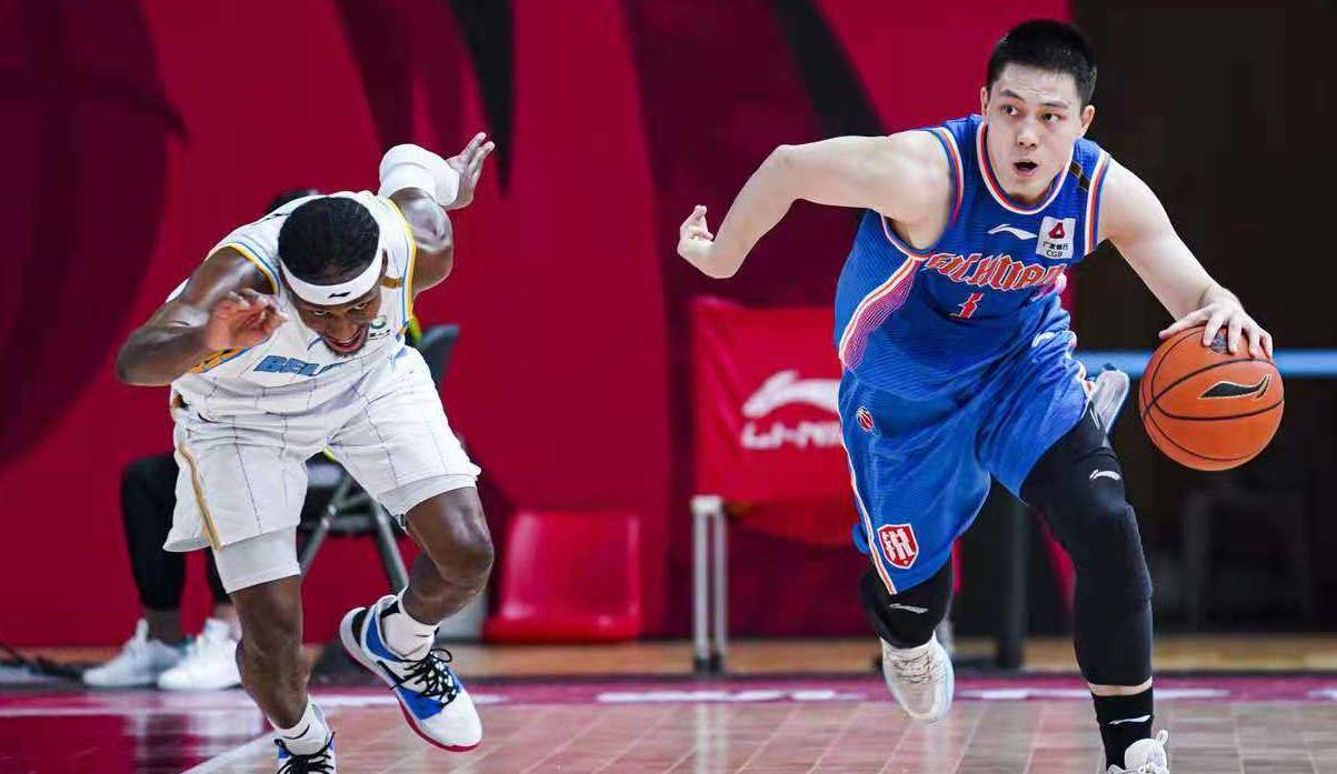 包含风暴队内线控制优势明显，击败强敌的词条