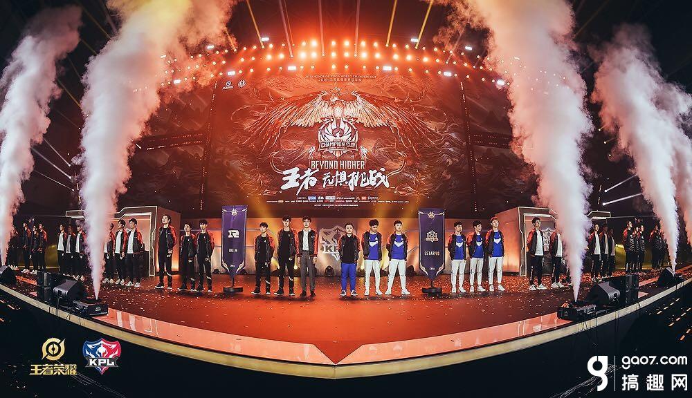 桂冠之争激烈开启,看哪支球队能脱颖而出 桂冠之争激烈开启,看哪支球队能脱颖而出