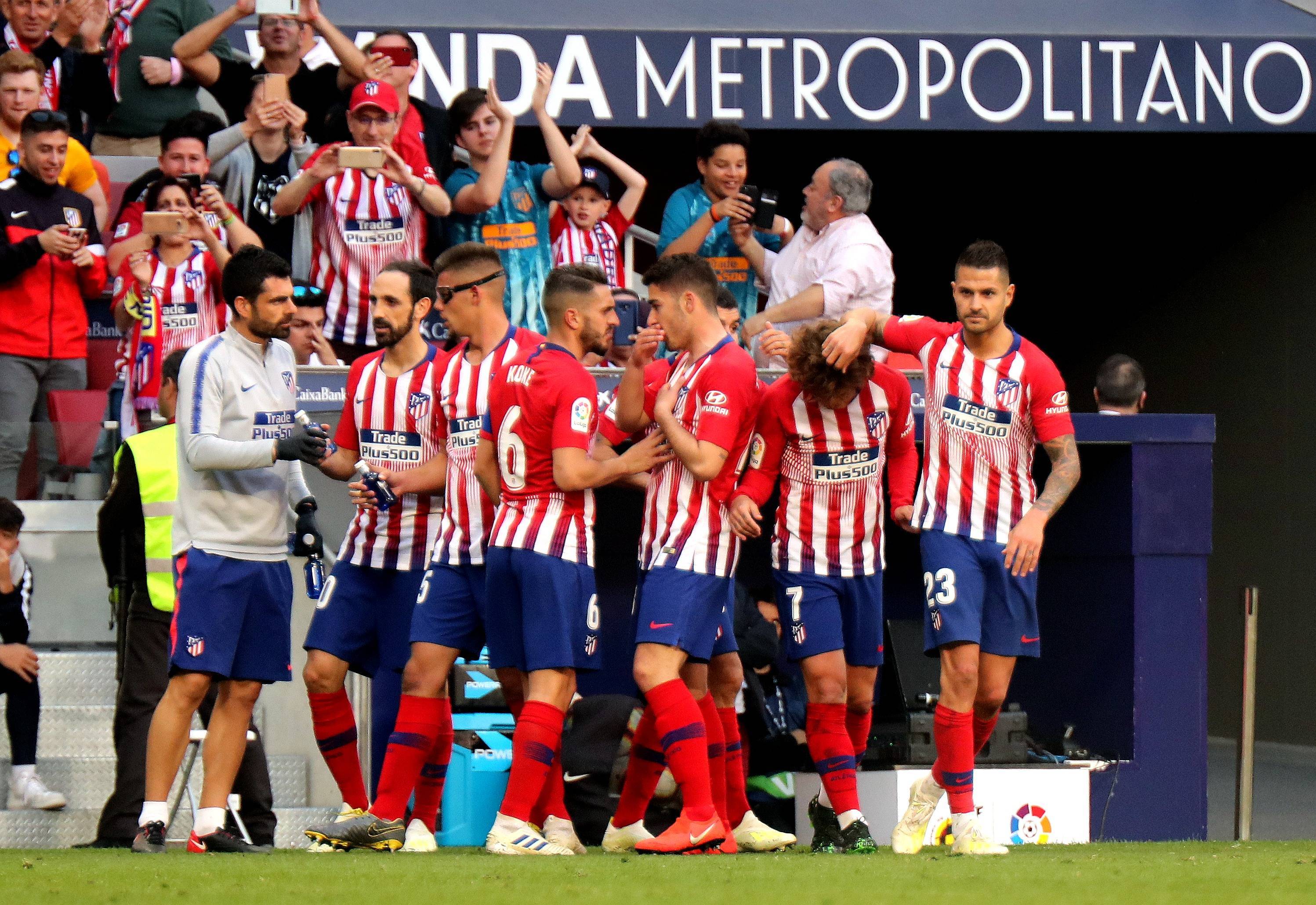 包含皇家社会主场迎战毕尔包，力争取得胜利的词条