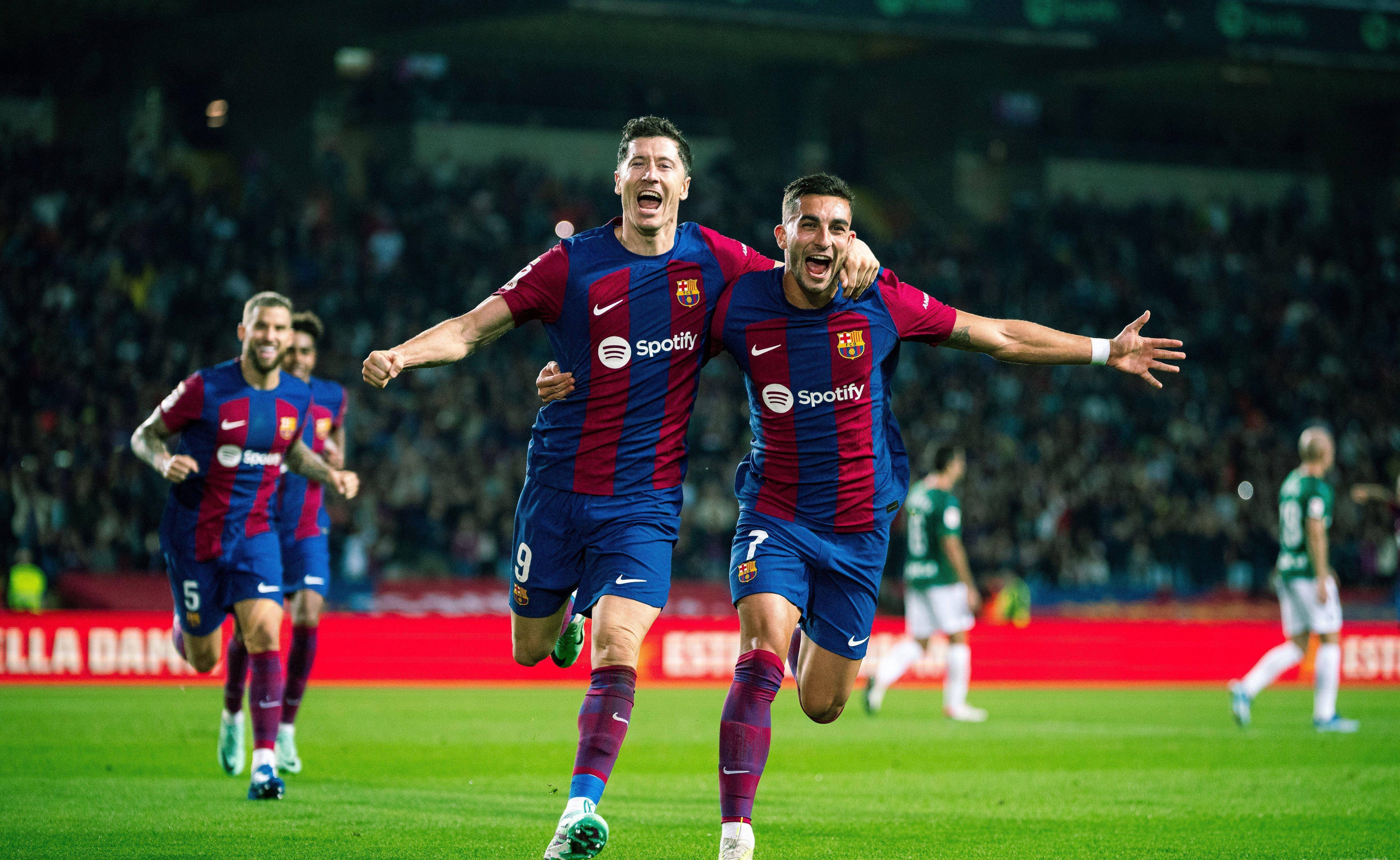 曼城大胜多特蒙德,晋级四强 曼城大胜多特蒙德,晋级四强