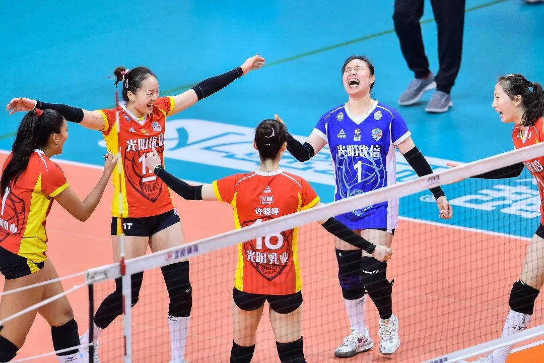 开云体育官网-阿尔梅里亚主场横扫对手，实现连胜