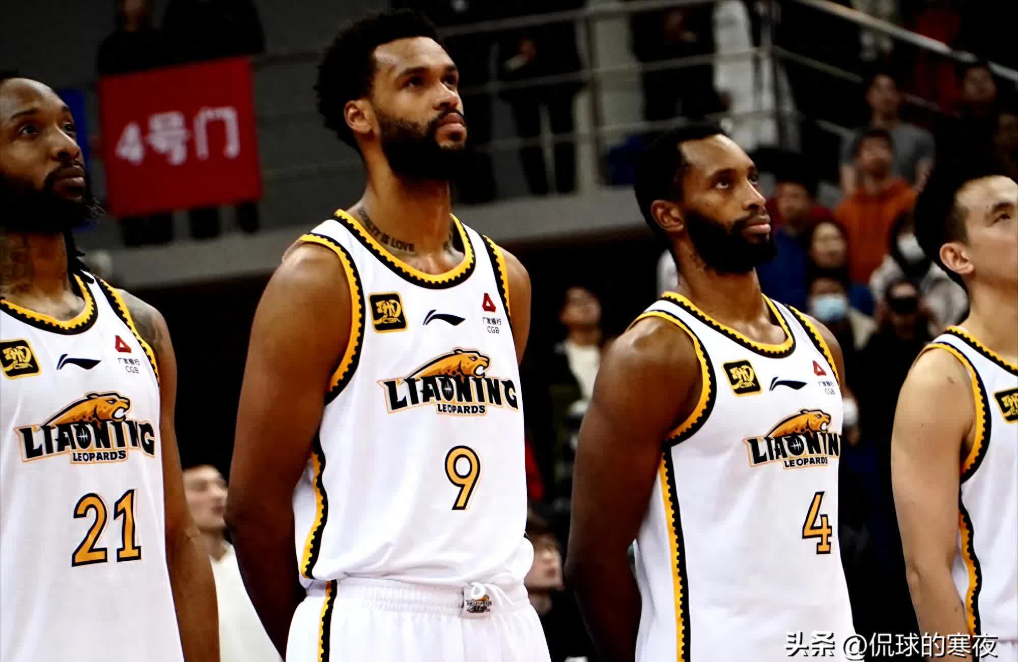 包含约阿队在比赛中战胜对手，实现连胜的词条