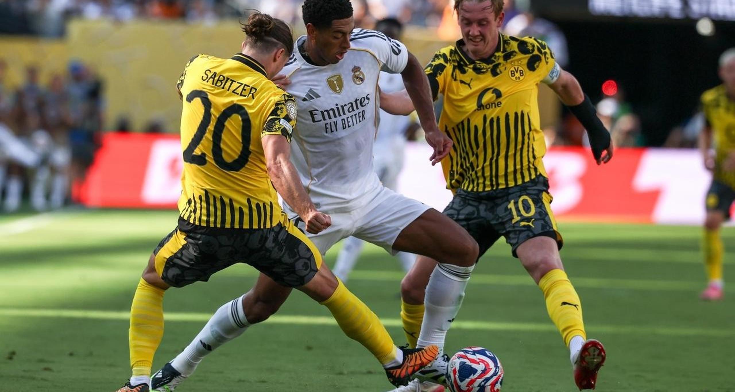 开云体育入口-包含皇马战略大调整，曼联或迎来战术变革的词条