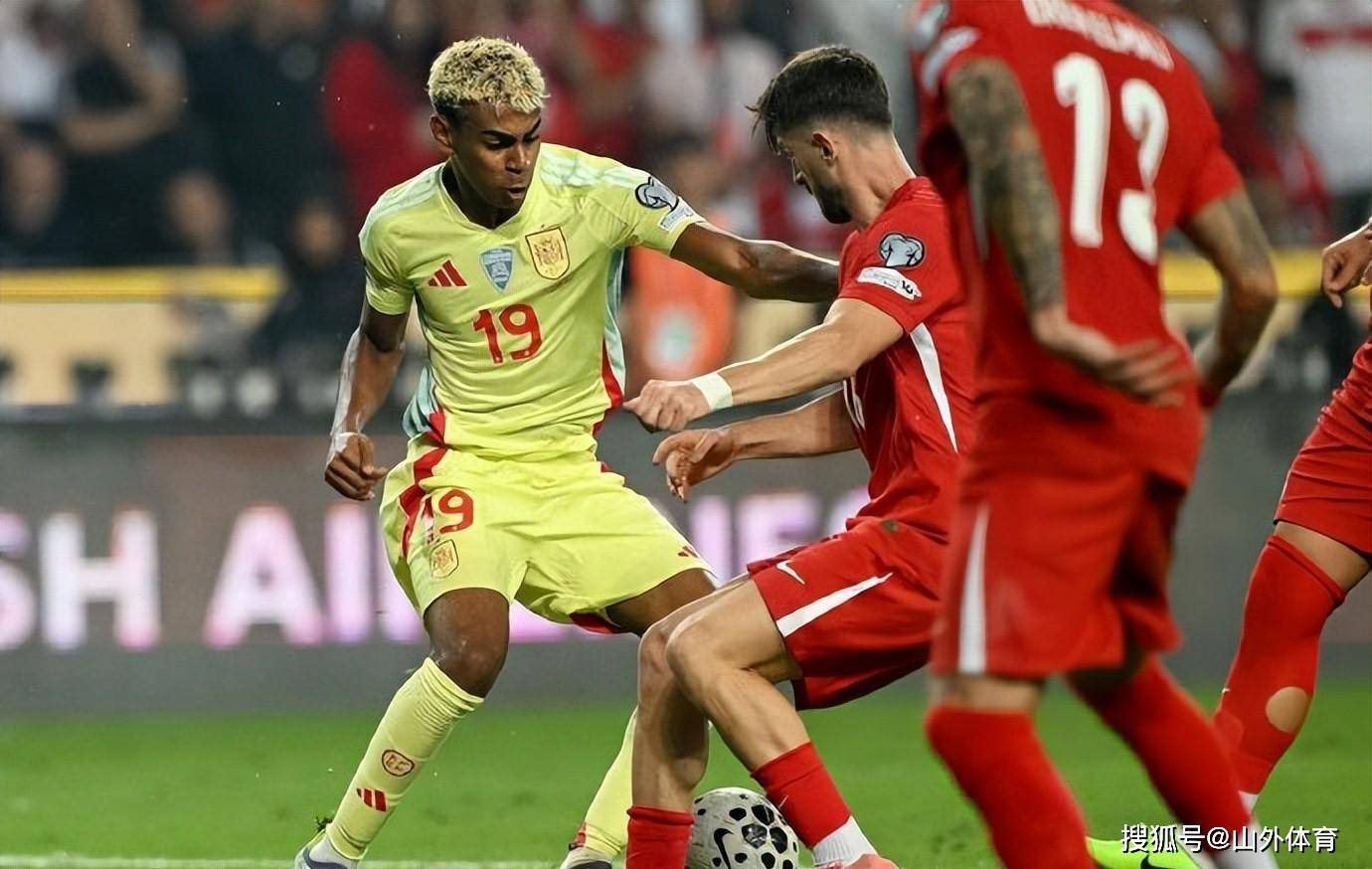 土耳其客场击败阿尔巴尼亚，取得胜利