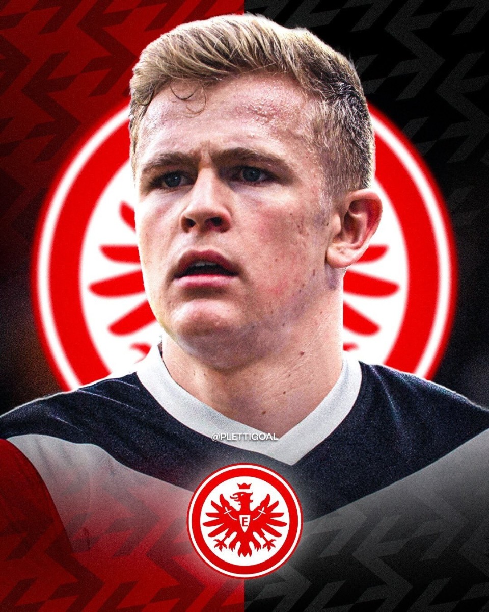 法兰克福中场球员助攻送出火热好球