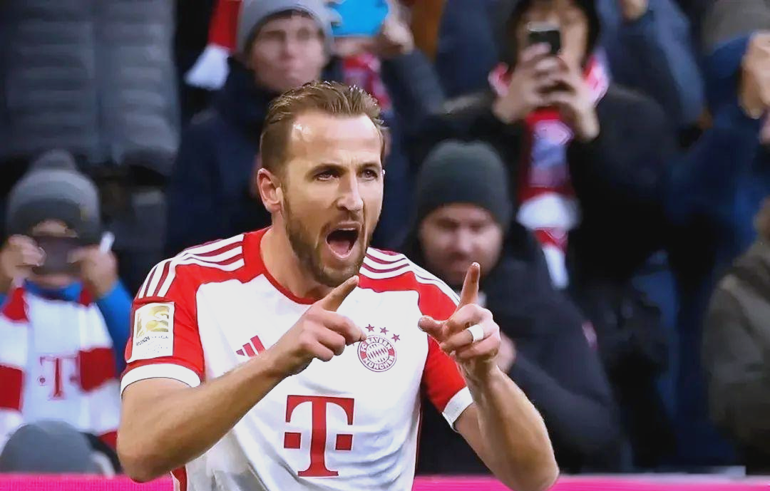 开云体育在线-拜仁慕尼黑被巴黎圣日耳曼击败，遭遇挫折的简单介绍