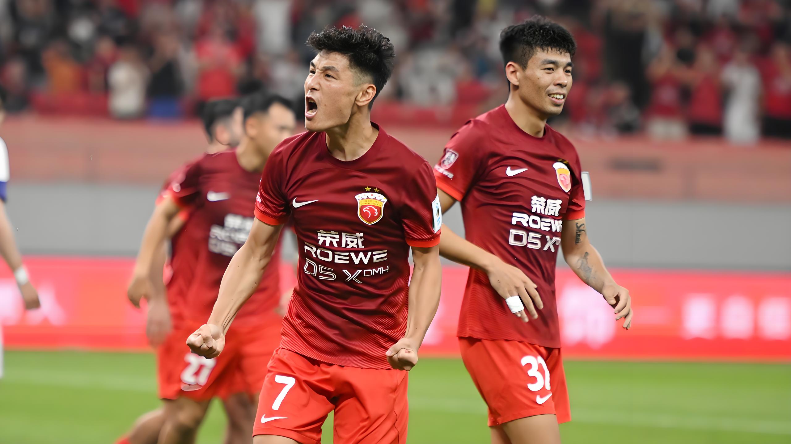 包含豪强交锋，国内足球豪门再次展示实力的词条